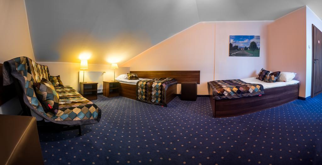 Hotel Colnus Kolno  Zewnętrze zdjęcie