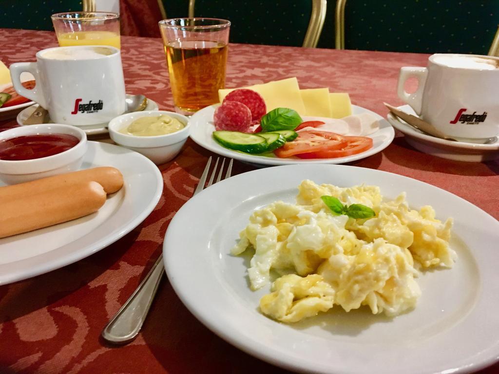 Hotel Colnus Kolno  Zewnętrze zdjęcie