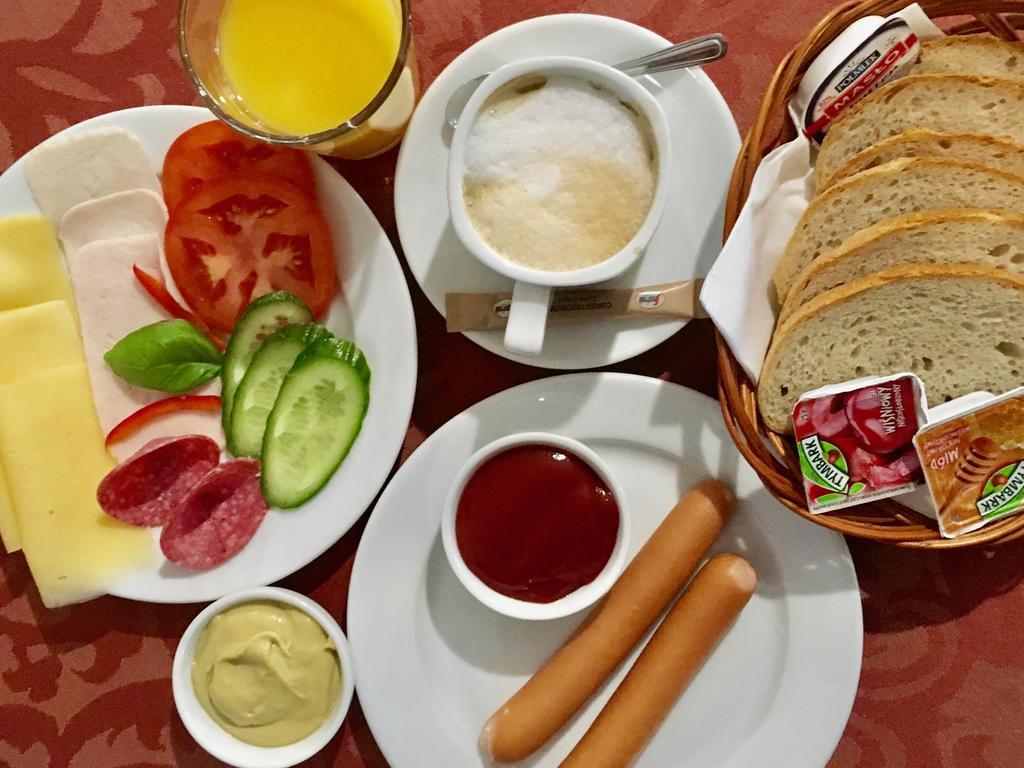 Hotel Colnus Kolno  Zewnętrze zdjęcie